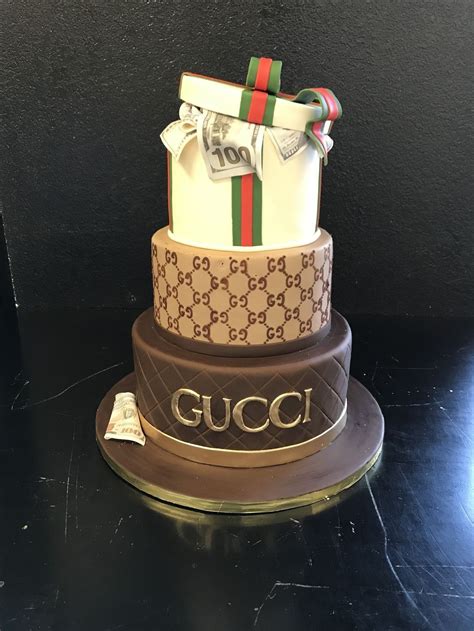 gucci birthday cake for him|gucci cake design.